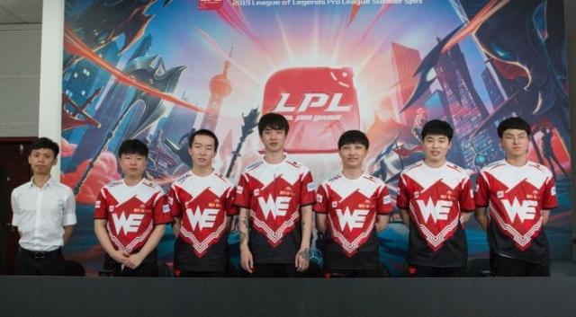 外事件陷入 外事件陷入