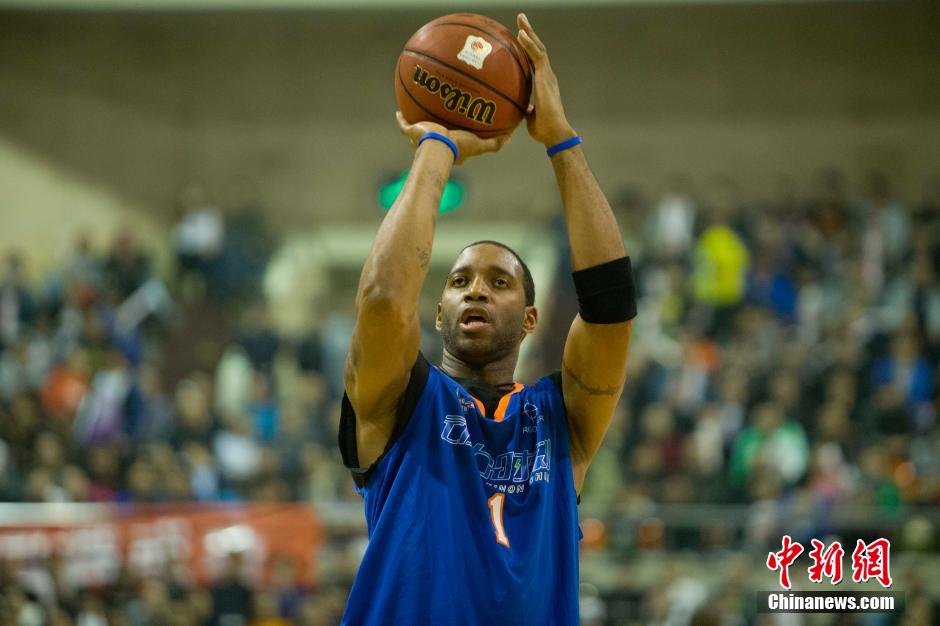 她在示范店 她在示范店